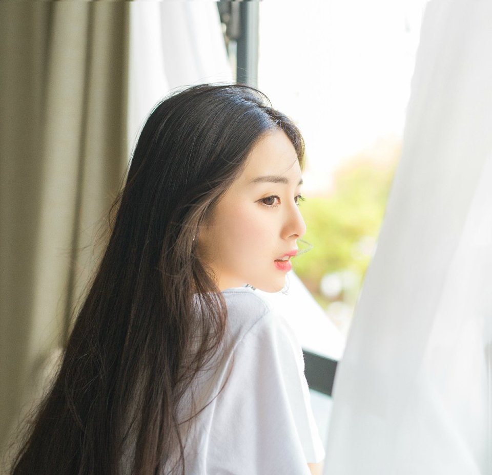 潮水涨起时你只看到人人都在高处，潮退时，你才知道谁在裸泳。——韩寒《所有人问所有人》